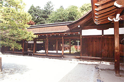 A-11 Kamowakeikazuchi-jinja