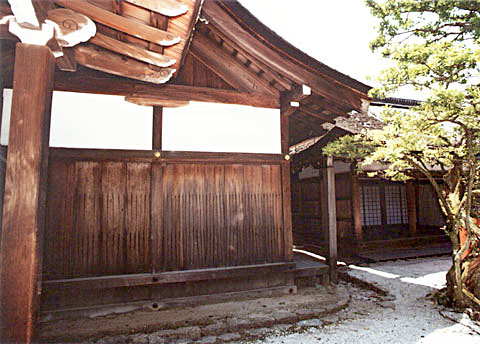 A-14 Kamowakeikazuchi-jinja