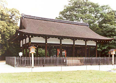 A-24 Kamowakeikazuchi-jinja