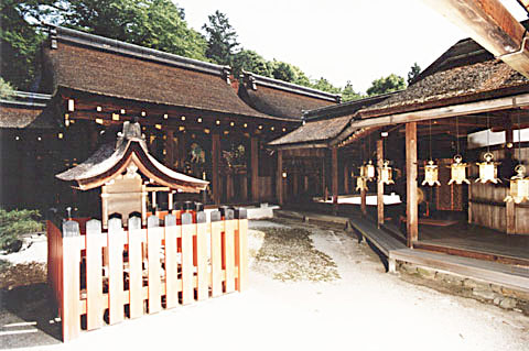 A-7 Kamowakeikazuchi-jinja