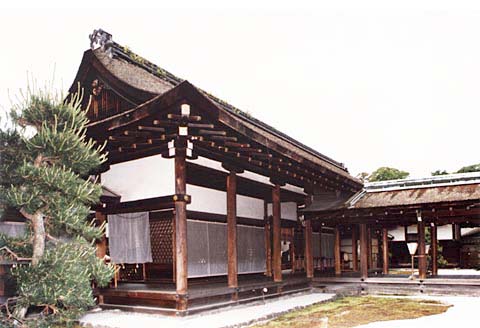 B-8 Kamomioya-jinja