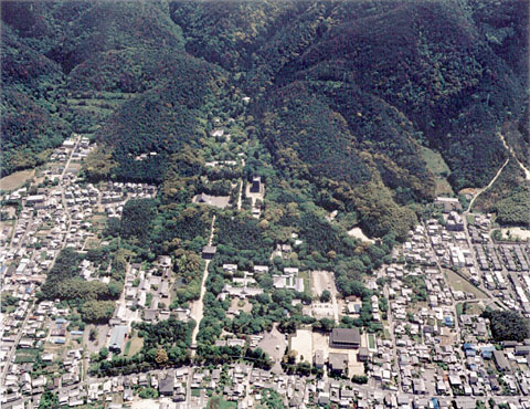 F-2 Aerial view of Daigo-ji