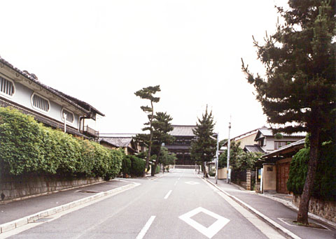 G-21 Vicinity of the main approach