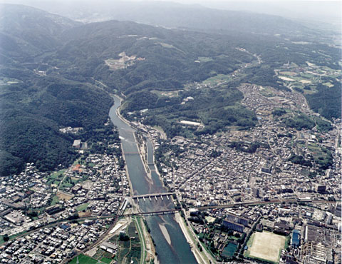 H-1 Aerial view of Byodo-in