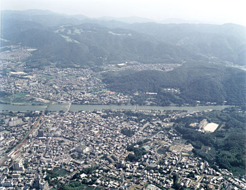 I-1 Aerial view of Ujigami-jinja