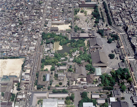 P-3 Aerial view of Hongan-ji
