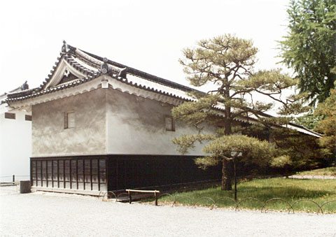 Q-26 Nijo-jo Ninomaru