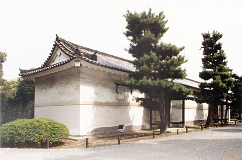 Q-27 Nijo-jo Ninomaru