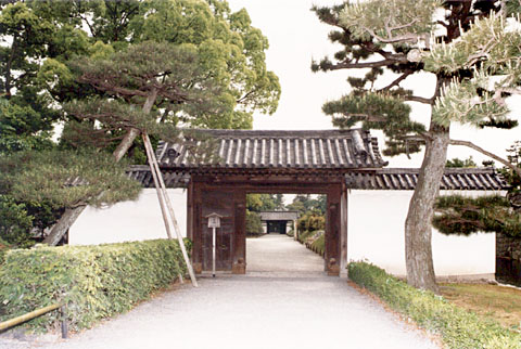 Q-29 Nijo-jo Ninomaru