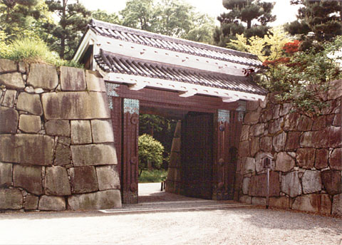 Q-32 Nijo-jo Ninomaru