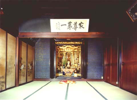 2-17. Ogimachi Village: Wada House, Butsuma (room for Buddhist altar)