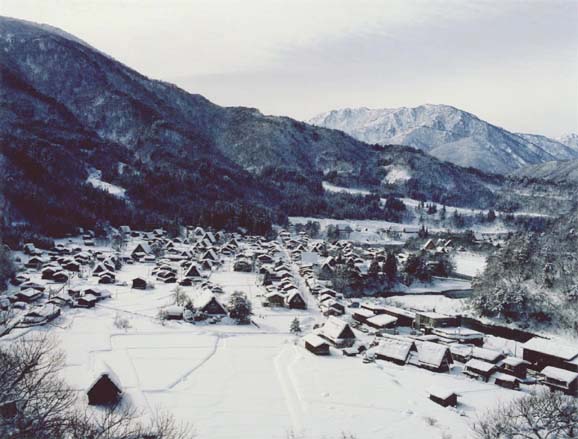 2-6. Ogimachi Village: distant view from the northeast (winter)