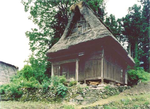 3-20. Ainokura Village: Buddhist building Dojo