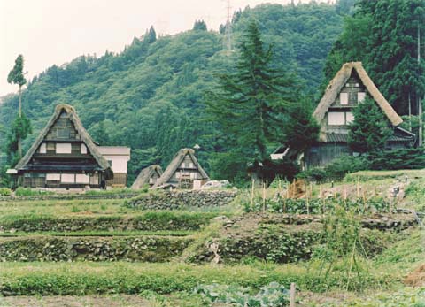 3-7. Ainokura Village: village view