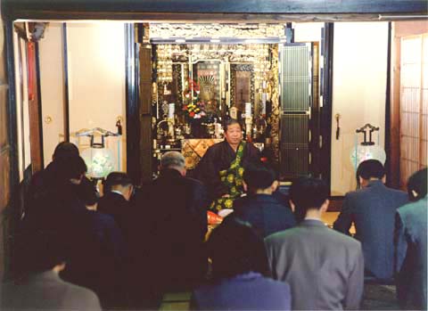 5-22. Ho-on-ko (Buddhist ceremony), Ogimachi Village