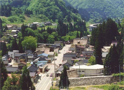 7-11. Disappearance of the Gashho Style: Taira-Mura, Kaminashi Village, 1994