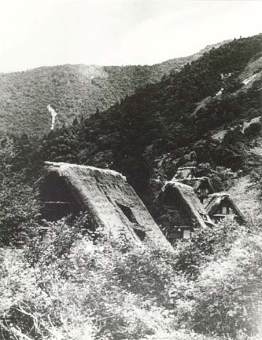 7-8. Disappearance of the Gashho Style: Shirakawa-Mura, Ashikura Village, ca.1950